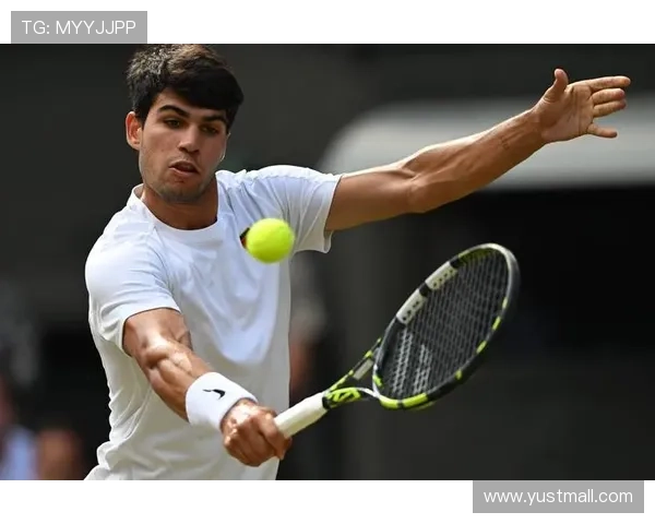 辛纳与阿尔卡拉斯联手亮相都灵网球总决赛 展现惊艳对决与默契配合