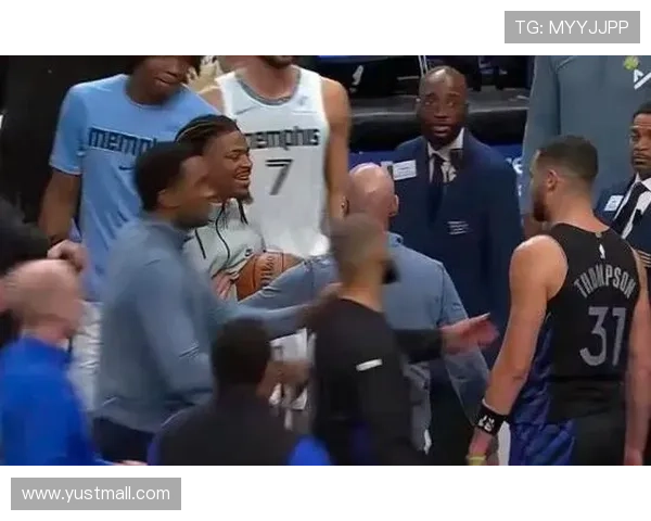 克莱与莫兰特出战数据对比31岁克莱伤后复出304场22岁莫兰特仅206场